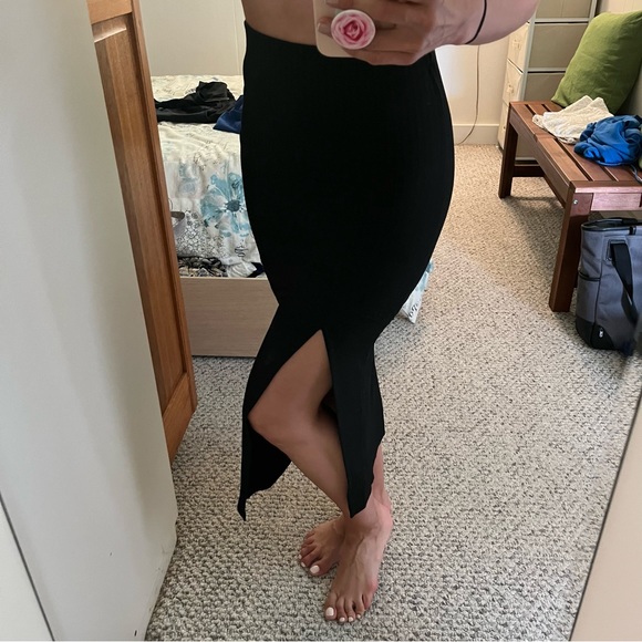 Mink pink black slit midi skirt - Picture 2 of 7